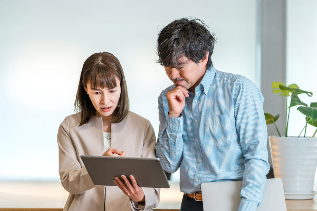 実家にアスベストは使われている?知っておきたい見分け方と確認のポイント